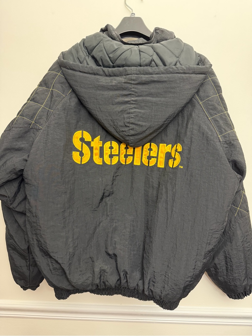 Vintage Pittsburgh Steelers Pro Line Quilted Black Puffer Hooded Jacket Men’s L